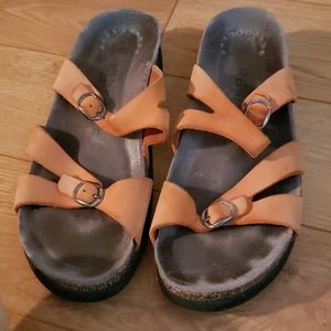 Mephisto orange sandals